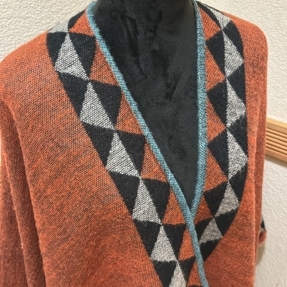 Kollie Moore Women’s Printed Tassel Open front Poncho Cape Cardigan Wrap Shawl - Picture 5 of 10